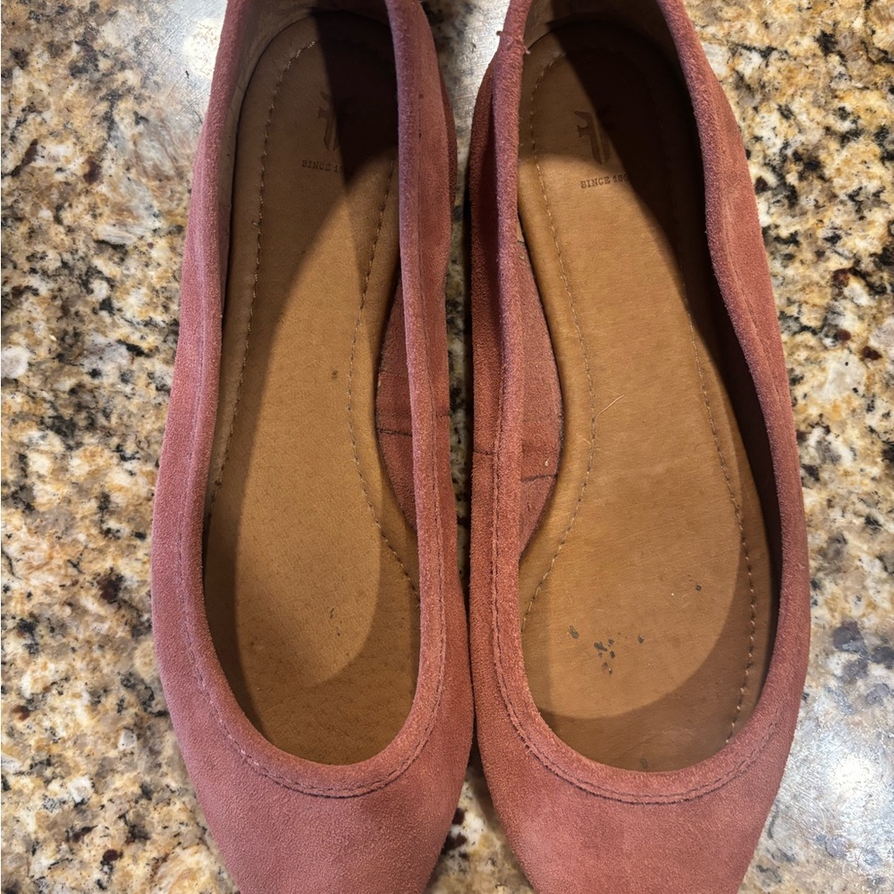 Frye Women's Flats in Rust Brown